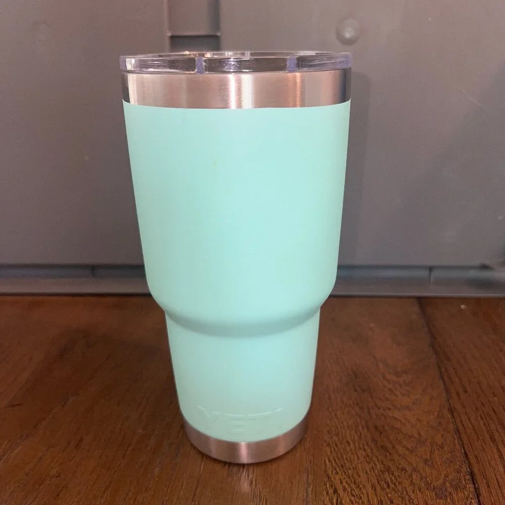 YETI Rambler Stainless Steel Tumbler with Magslider Lid 30oz Seafoam